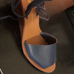 New! Gap wedge Navy blue sandals
